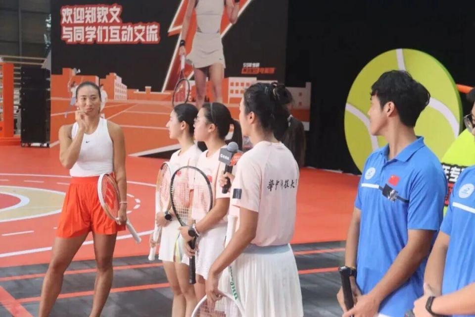 开学活动, 更将热血与