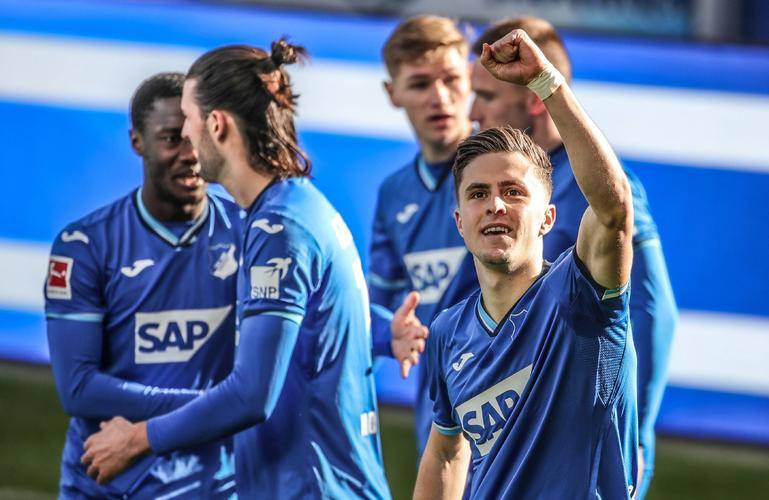 低迷且挣扎, 还需依赖 低迷且挣扎, 还需依赖